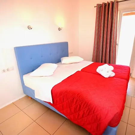 New Paradise アパート *