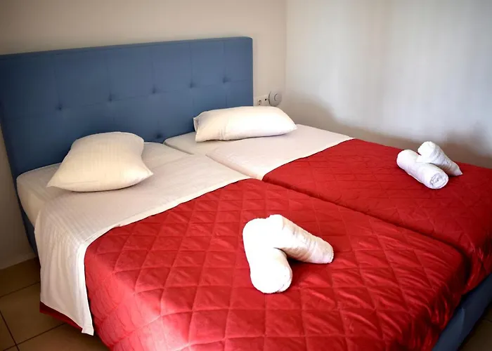 New Paradise * Mykonos Town