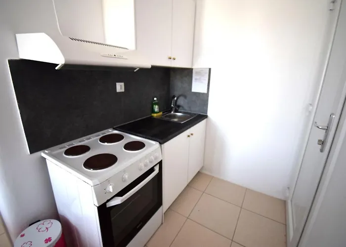 New Paradise * Mykonos Town